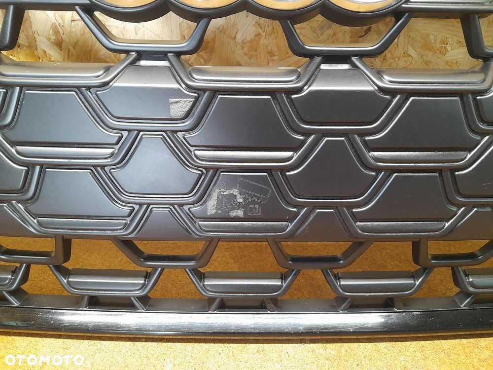 AUDI A6 C8 lift grill atrapa chłodnicy zderzaka 4K0853651R - 6