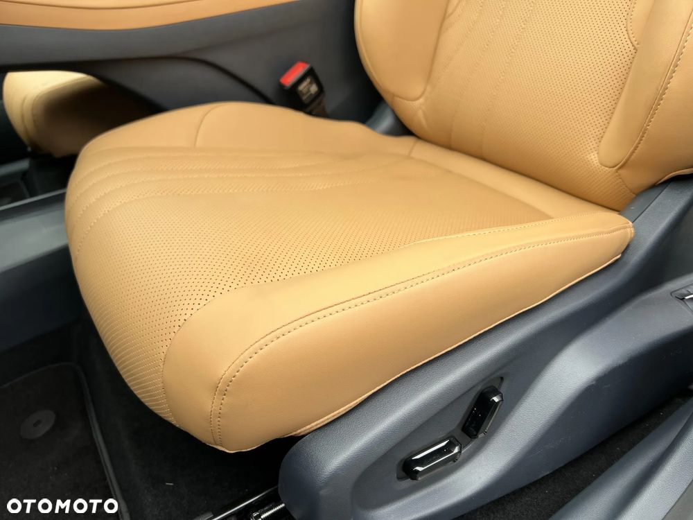 Geely Starray EM-i 1.5 PHEV Max - 14