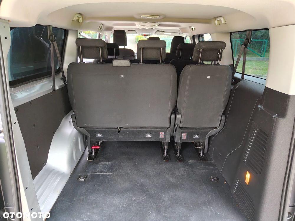 Peugeot Traveller 2.0 BlueHDi Compact Business - 21