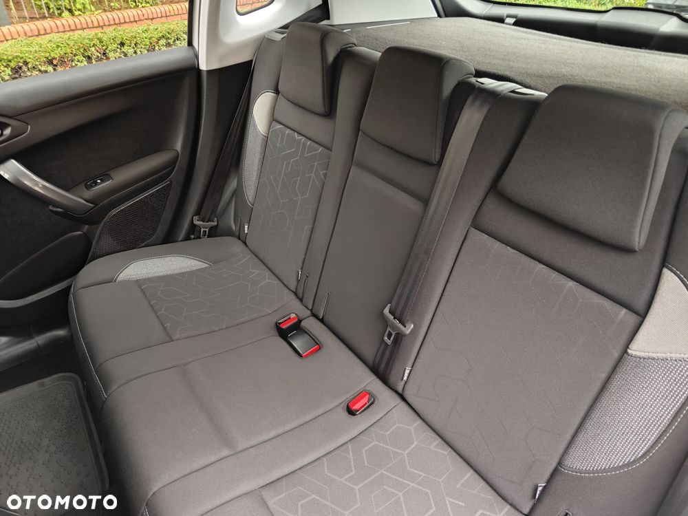 Peugeot 2008 1.2 Pure Tech Active S&S - 19