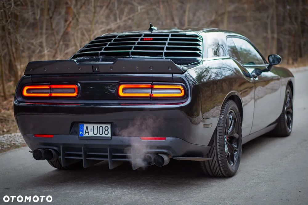Dodge Challenger - 3