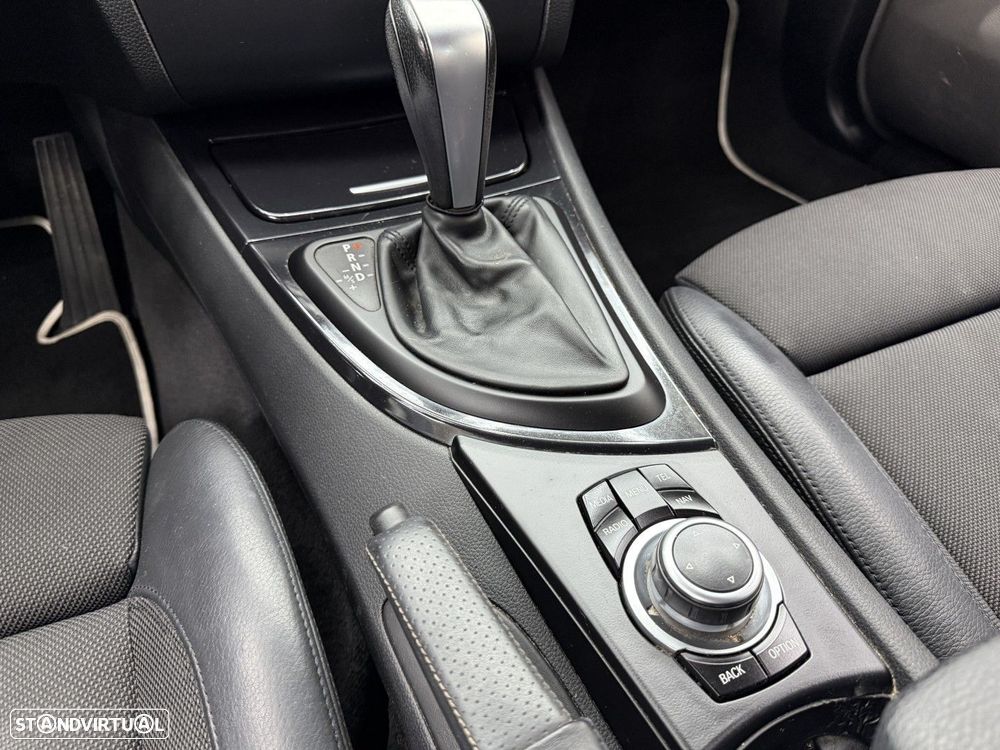 BMW 118 dA Pack M - 27