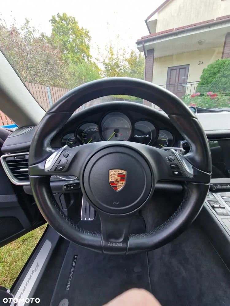 Porsche Panamera - 8