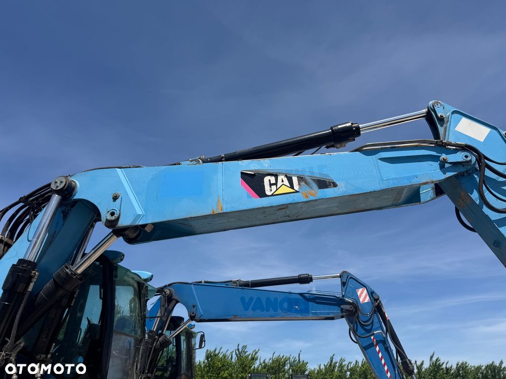 Caterpillar M322D - 5