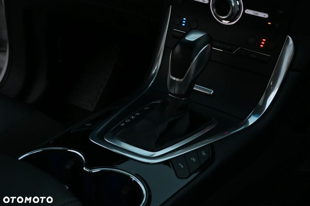 Ford Edge 2.0 TDCi Bi-Turbo 4x4 ST-LINE - 30