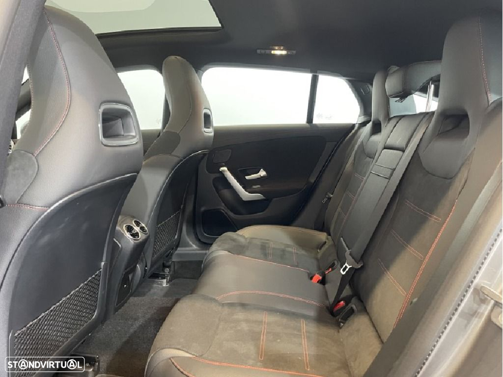 Mercedes-Benz CLA 180 - 15
