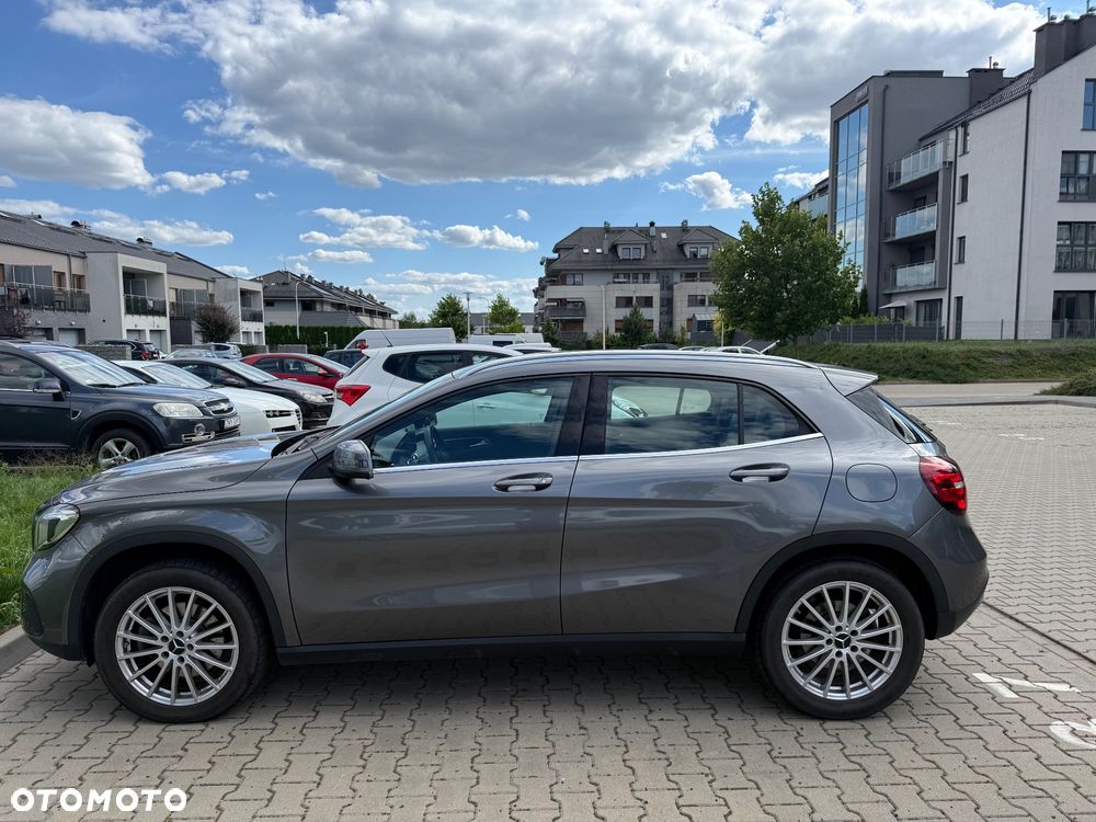 Mercedes-Benz Gla 2017 photo 2