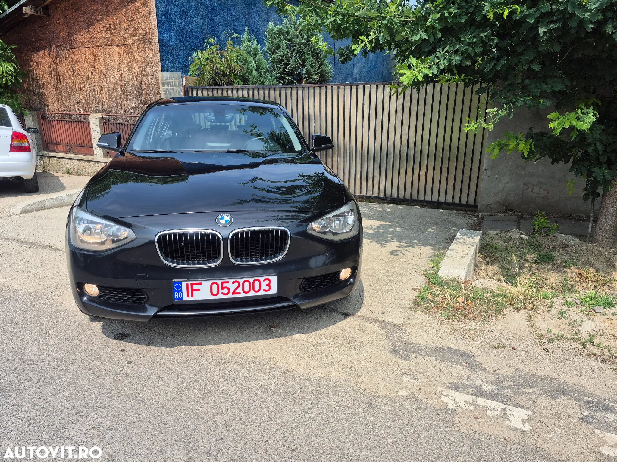 BMW Seria 1 116d - 2