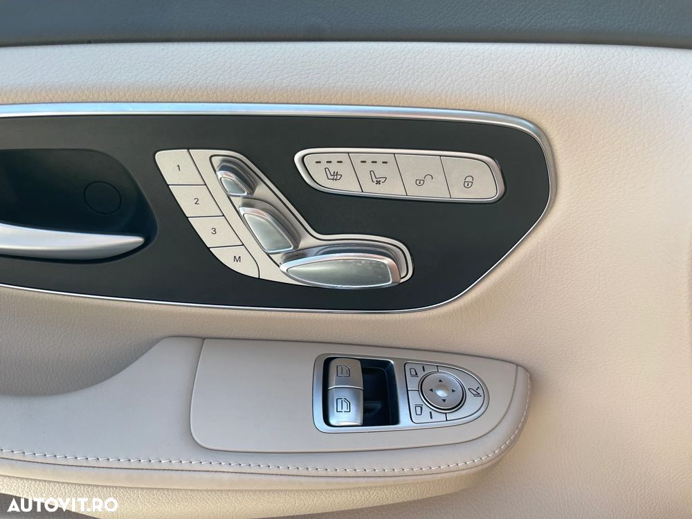 Mercedes-Benz V 300 d Lang 4Matic 9G-TRONIC Exclusive - 26
