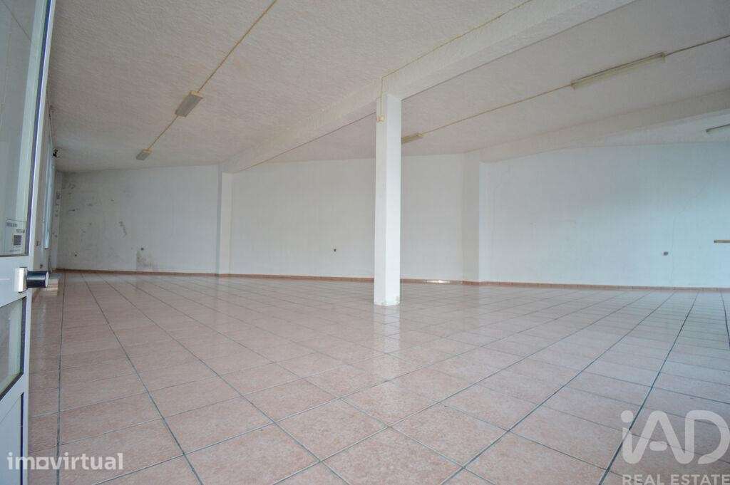 Loja / Estabelecimento Comercial em Espinhal de 436,00 m2 - Grande imagem: 2/15
