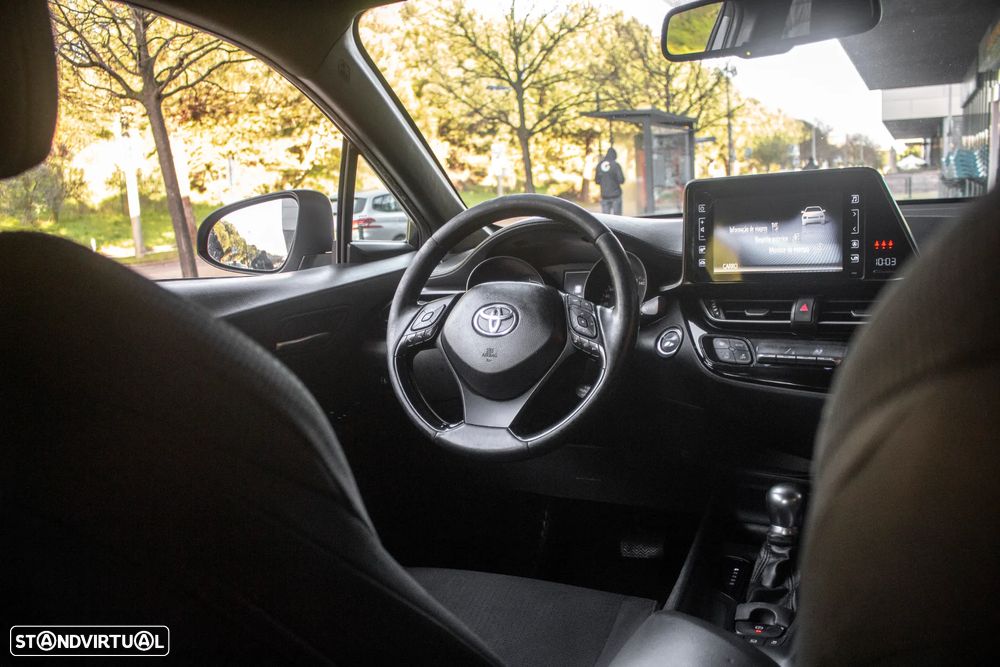 Toyota C-HR 1.8 HSD Comfort - 26