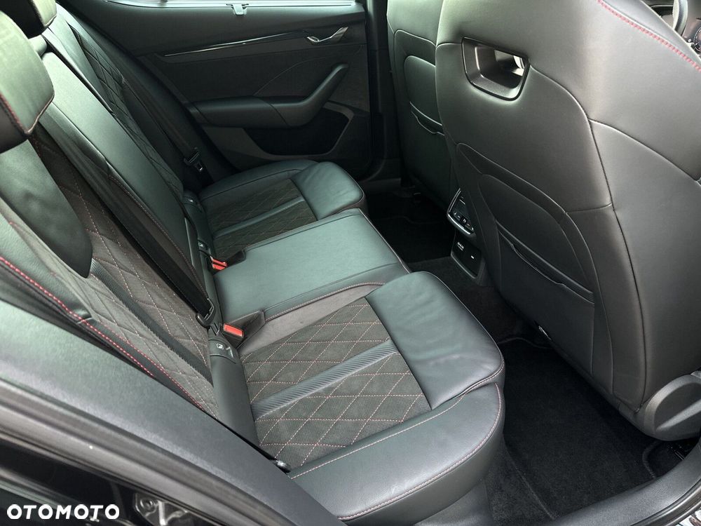 Skoda Octavia 2.0 TDI 4x4 RS DSG - 9