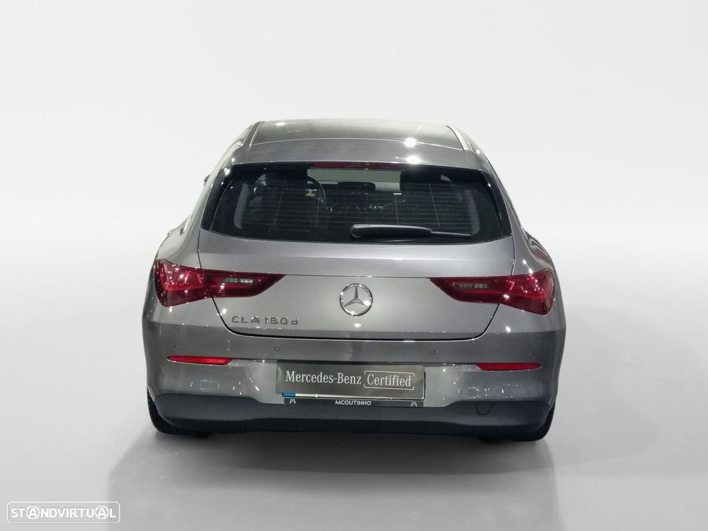Mercedes-Benz CLA 180 d Shooting Brake AMG Line Aut. - 4