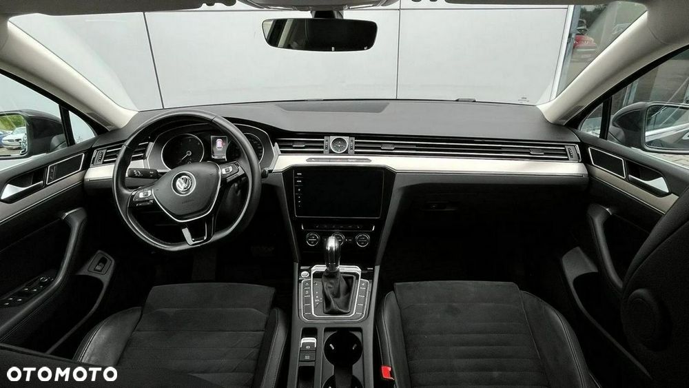 Volkswagen Passat - 18