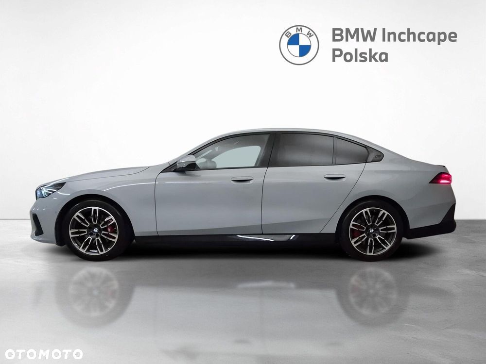 BMW Seria 5 520d mHEV M Sport - 3