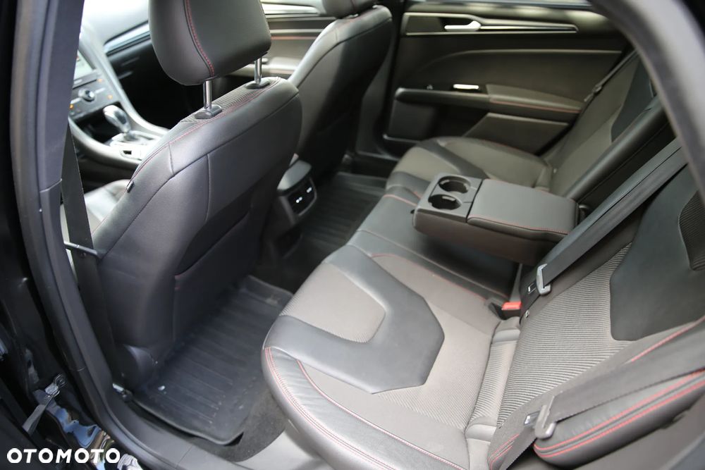 Ford Mondeo 2.0 TDCi STart-Stopp PowerShift-Aut ST-Line - 32