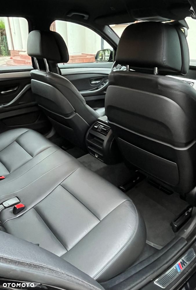 BMW Seria 5 530d xDrive - 15