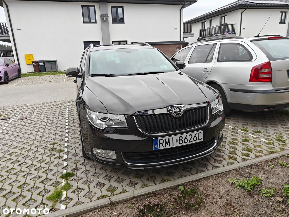 Skoda Superb 2.0 TDI Elegance DSG - 6