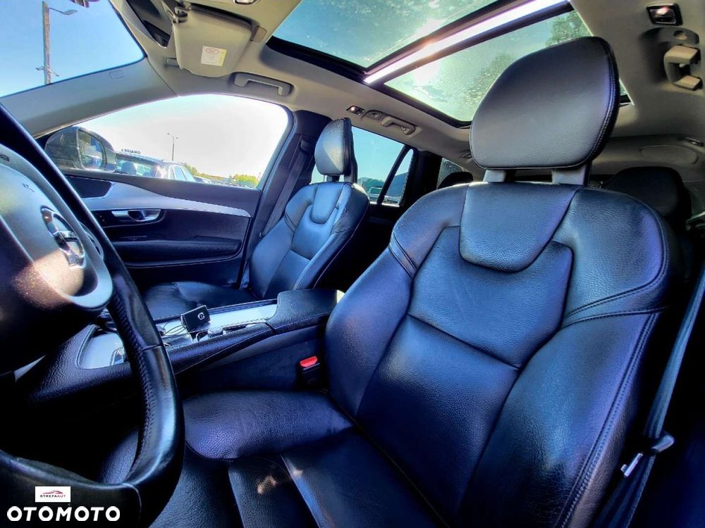 Volvo XC 90 - 13