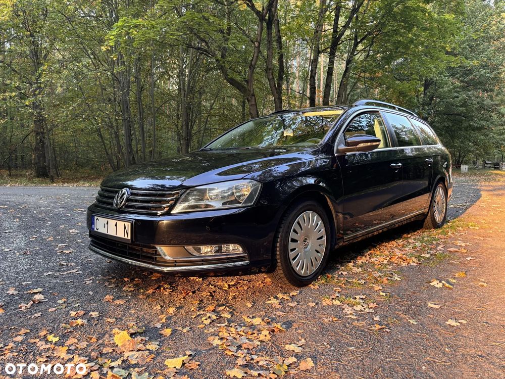 Volkswagen Passat - 12