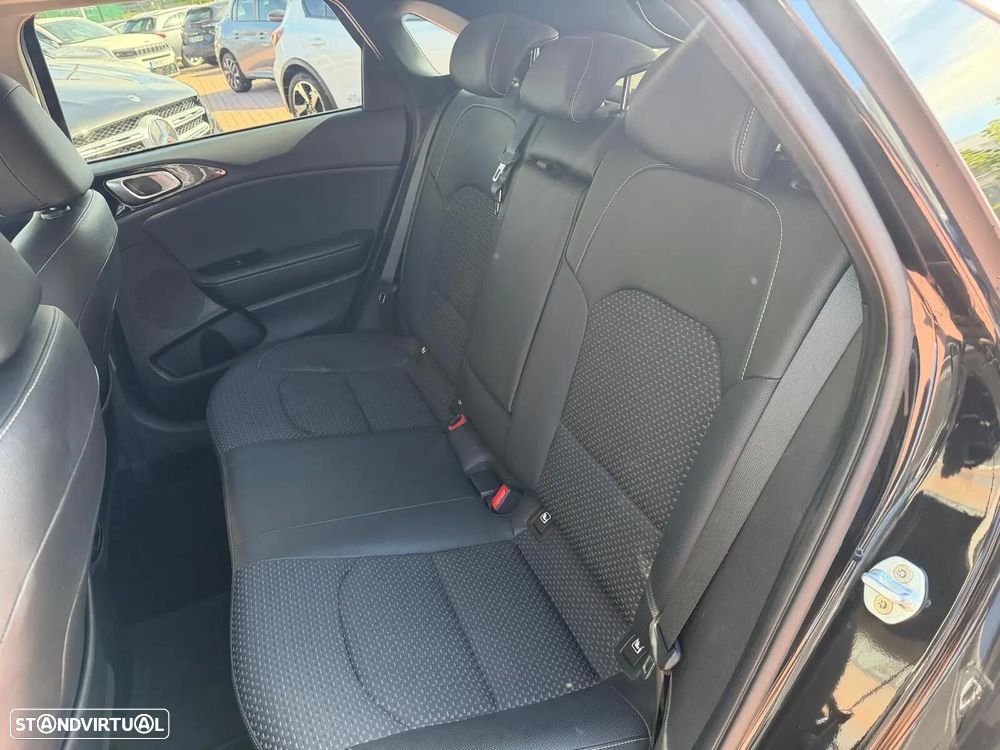 Kia Ceed 1.0 T-GDi Sport - 42