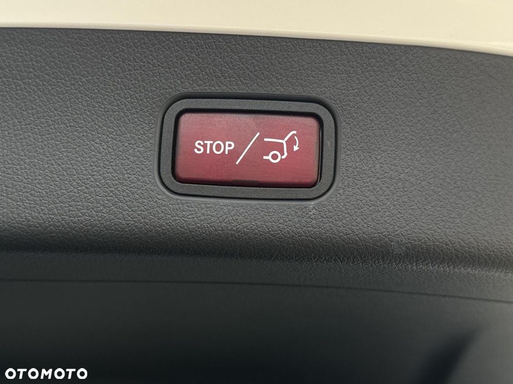 Mercedes-Benz GLC - 21