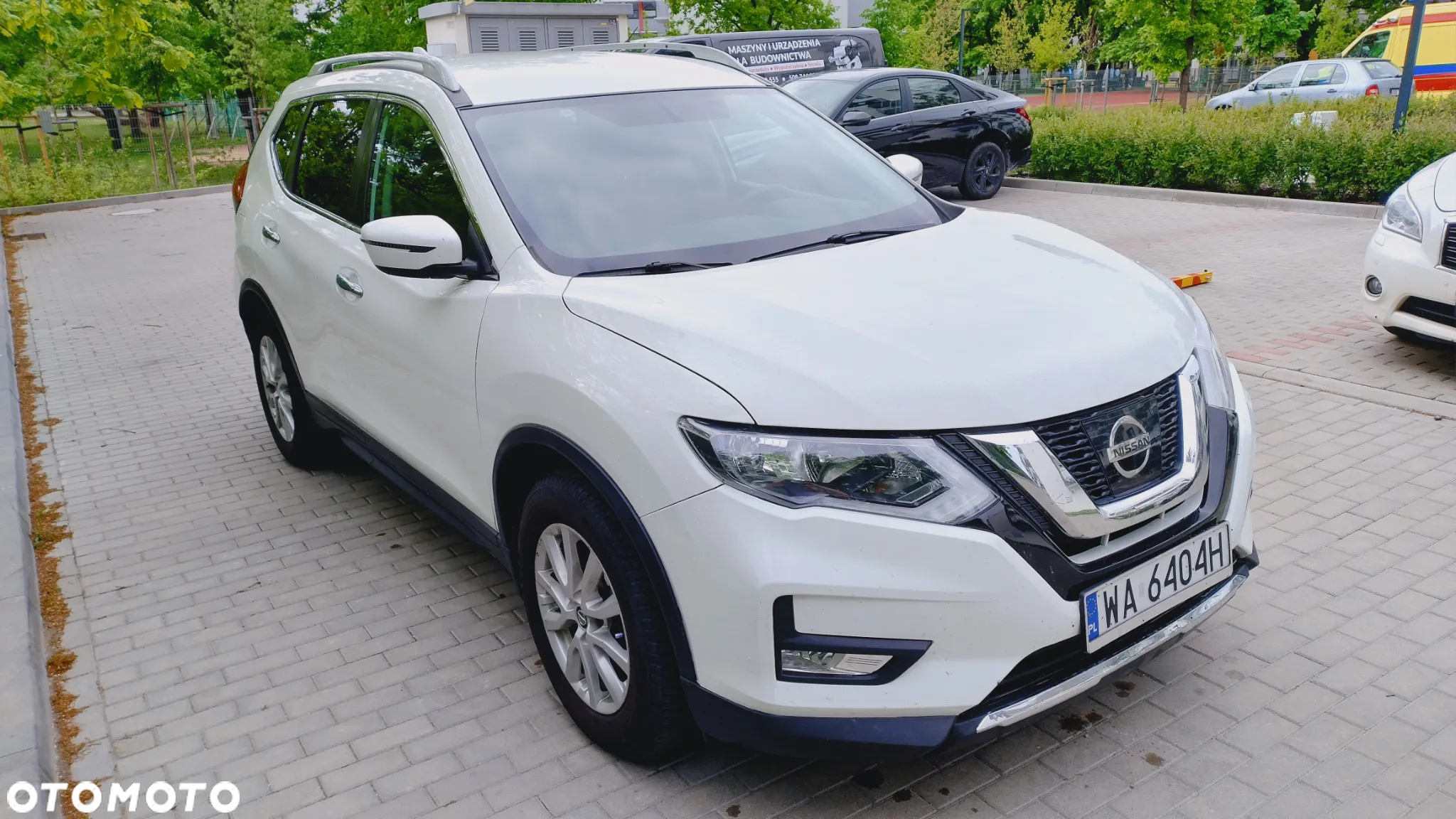 Nissan Rogue - 5
