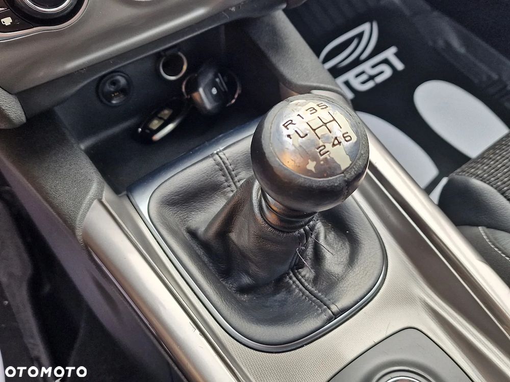 Citroën C4 BlueHDi 120 Stop&Start Selection - 17