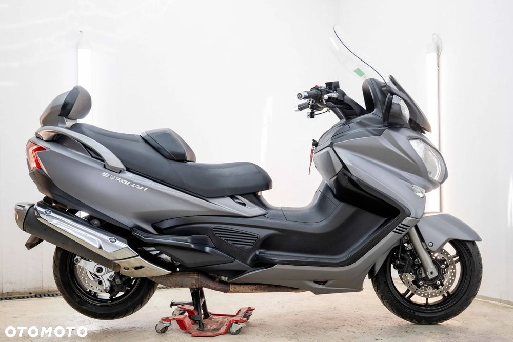 Suzuki Burgman - 5
