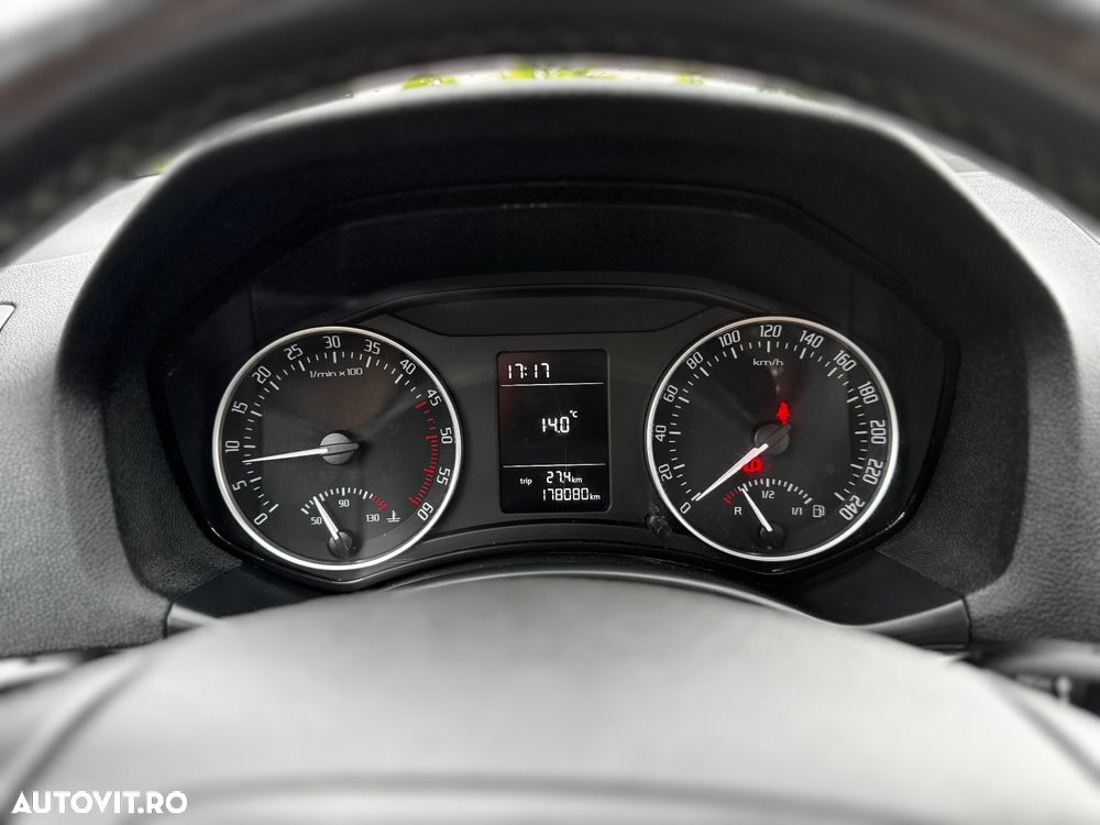 Skoda Octavia 1.6 TDI Ambiente - 13