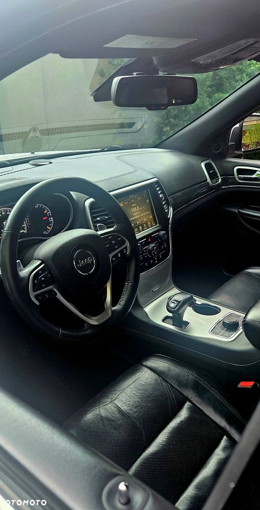 Jeep Grand Cherokee 5.7 V8 HEMI Overland Summit - 17