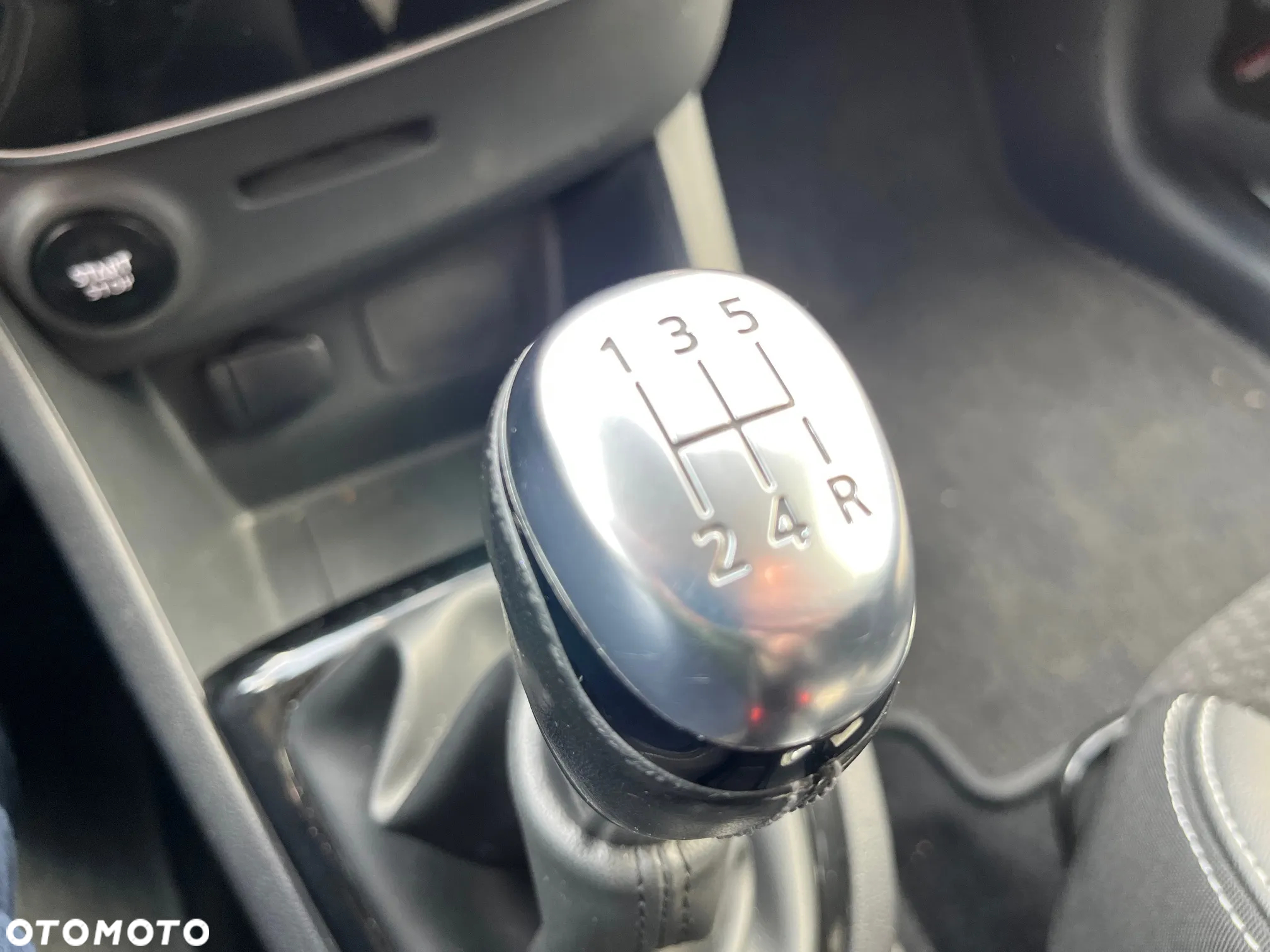 Renault Clio 0.9 Energy TCe Limited 2018 - 19