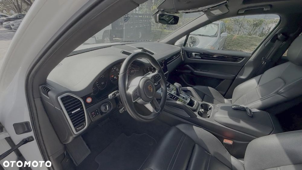 Porsche Cayenne Standard - 10
