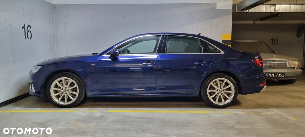 Audi A4 Limousine 35 TFSI mHEV S Line S tronic - 4