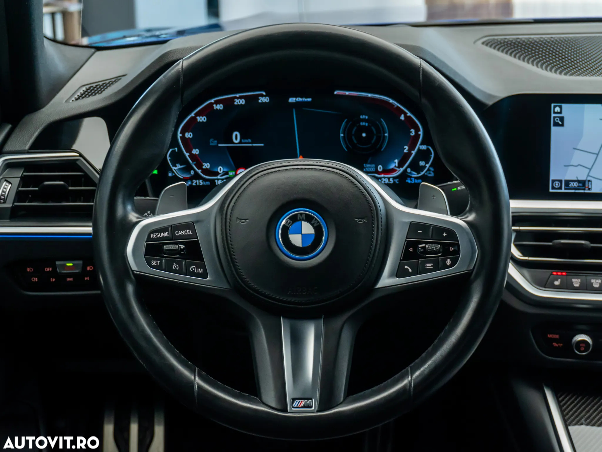 BMW Seria 3 330e Aut. M Sport - 22