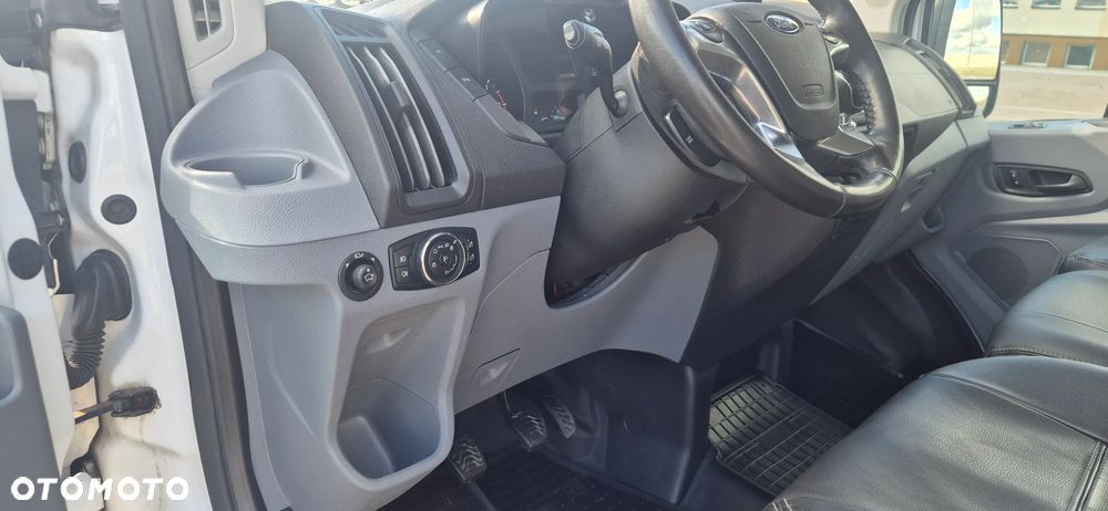 Ford Transit - 18