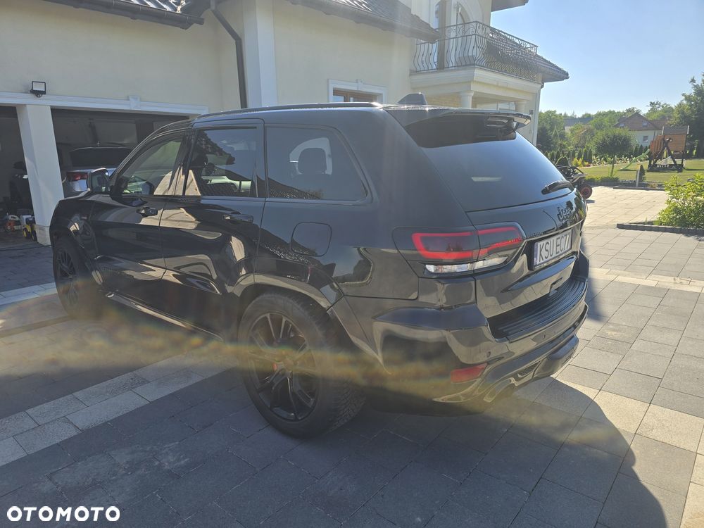 Jeep Grand Cherokee - 4