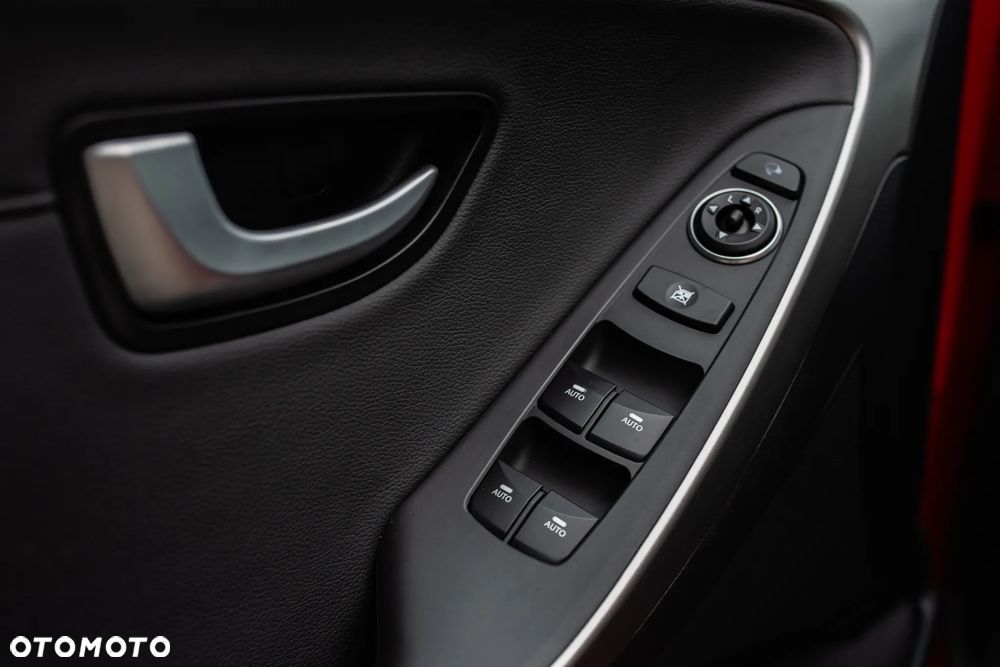 Hyundai i30 1.6 Fifa World Cup Edition - 26