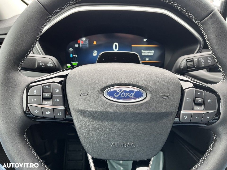 Ford Kuga - 15