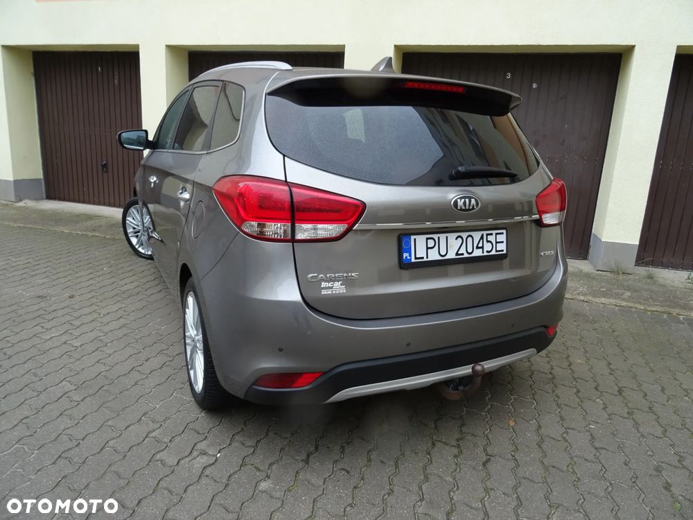 Kia Carens 1.7 CRDi XL 7os - 20
