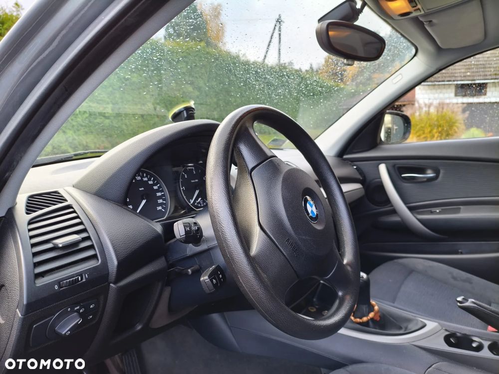 BMW Seria 1 116d - 11