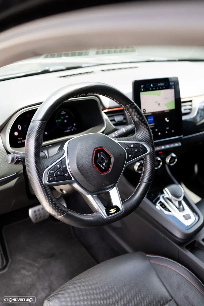 Renault Arkana 1.6 E-Tech R.S.Line - 30