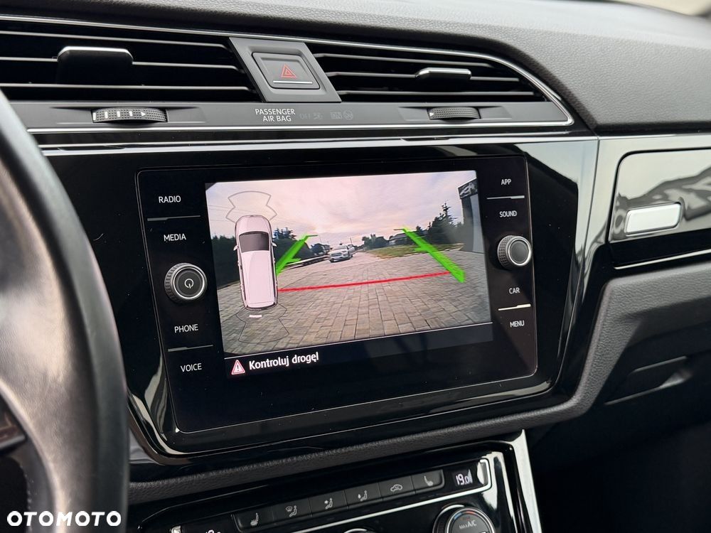 Volkswagen Touran 1.5 TSI EVO Highline DSG - 35