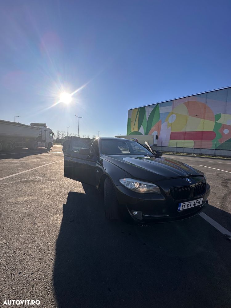 BMW Seria 5 525d Touring Sport-Aut. - 3