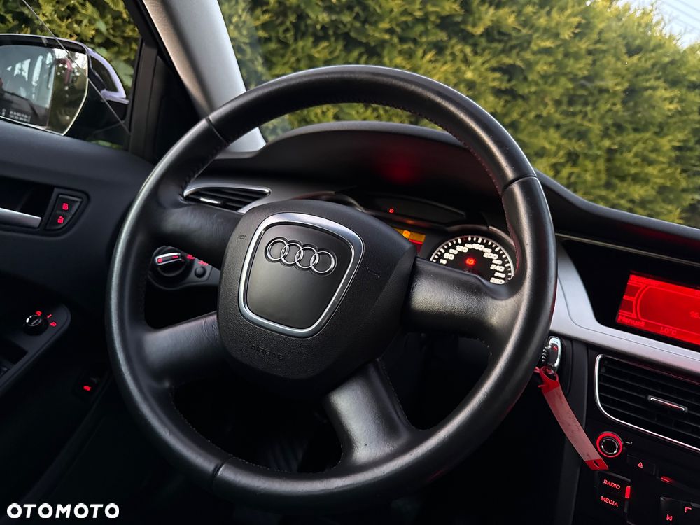 Audi A4 Limousine 1.8 TFSI Ambiente - 19