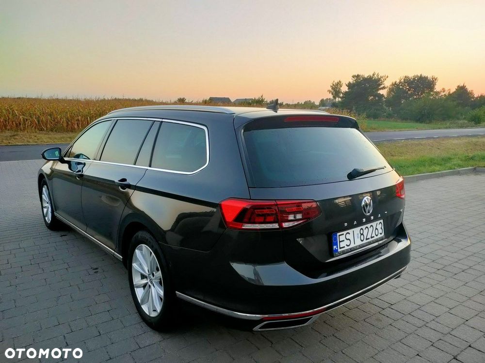 Volkswagen Passat - 5
