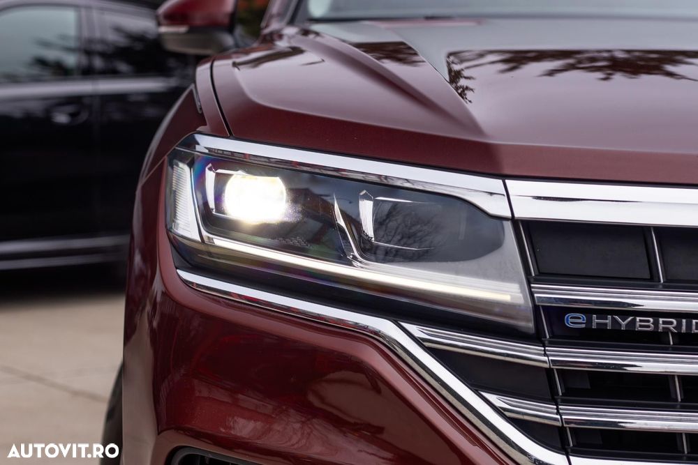 Volkswagen Touareg 3.0 V6 e-Hybrid 4Motion Aut. R - 11