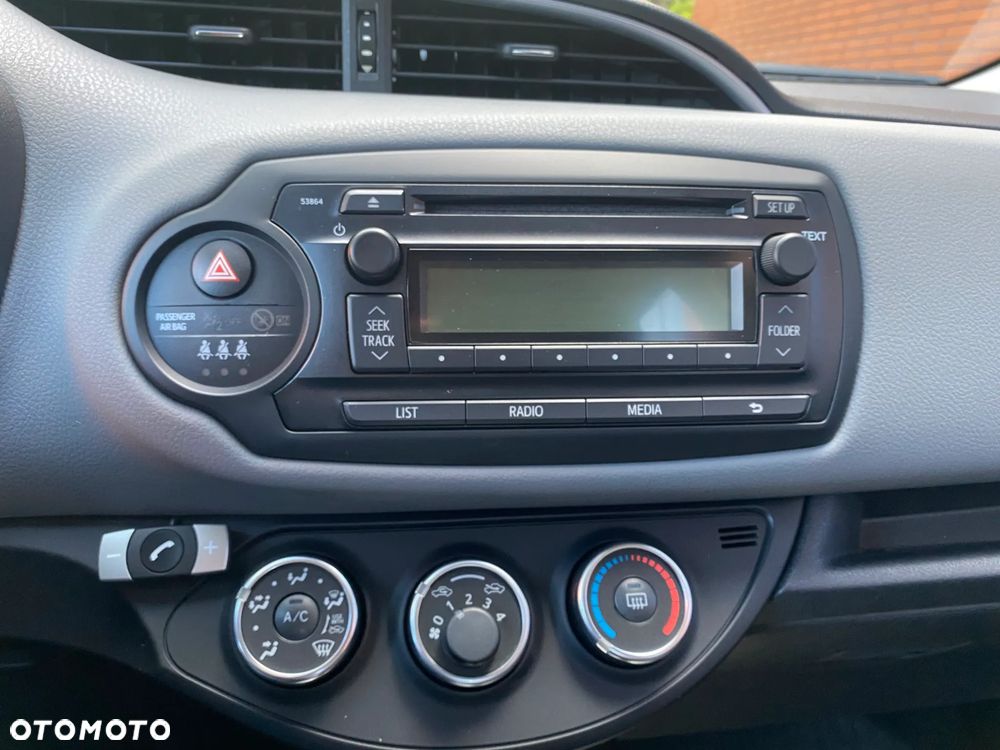 Toyota Yaris 1.33 Active EU6 - 11