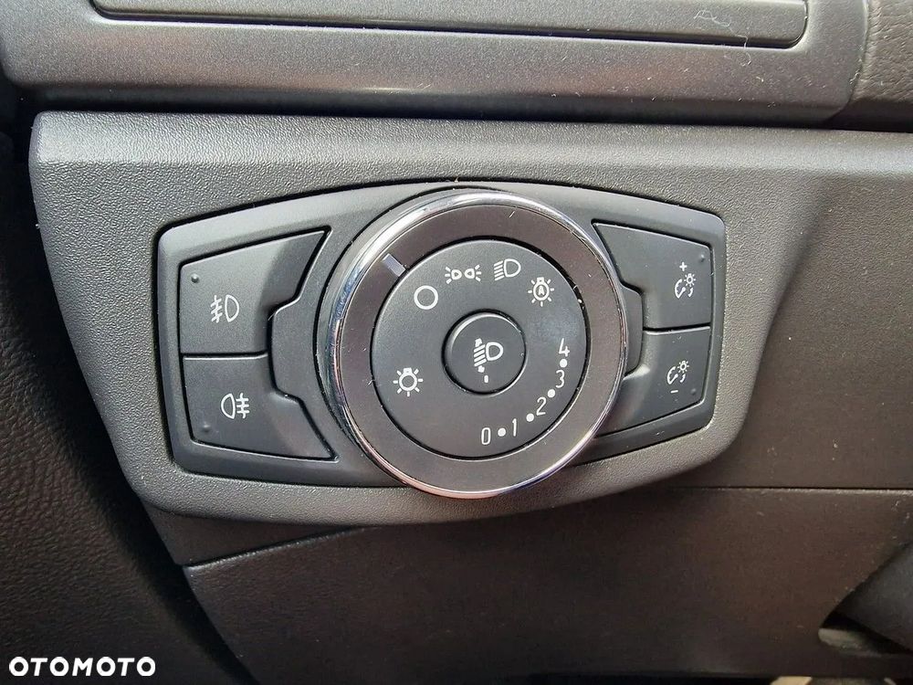 Ford Mondeo - 8