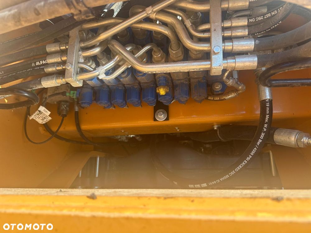 Case 580 SV - 25